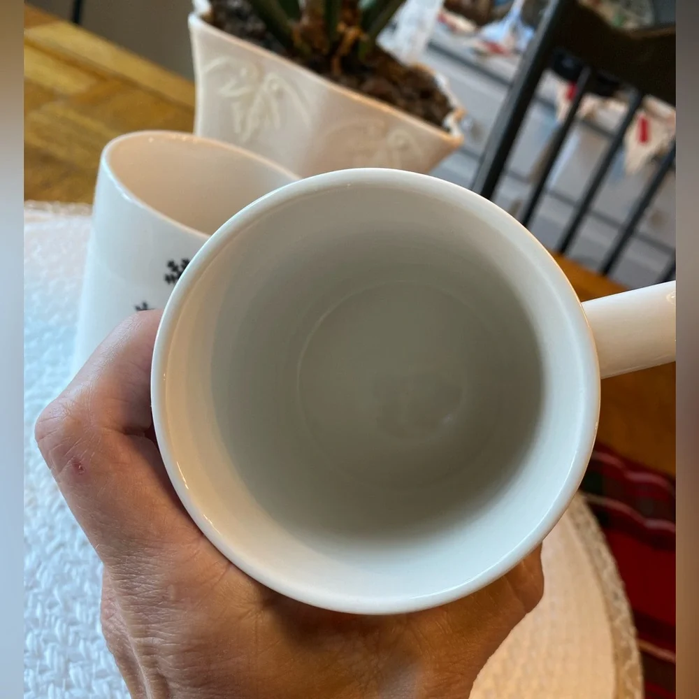 Crate & Barrel FOREST FRIENDS - POLAR BEAR 12oz Mug 2022 Joan Anderson 687-355